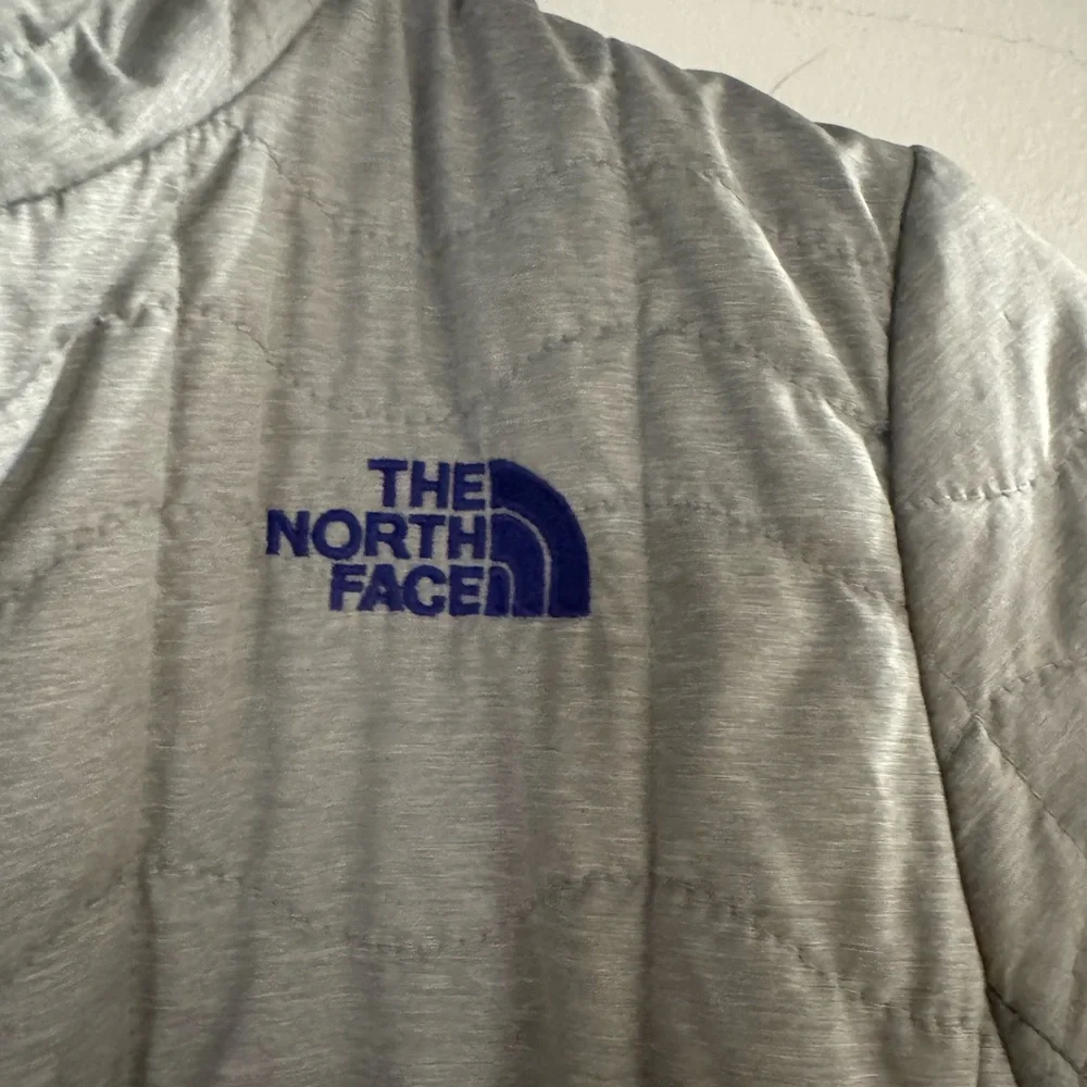 The North Face Gray Quilted Jacket - Picture 2 of 5